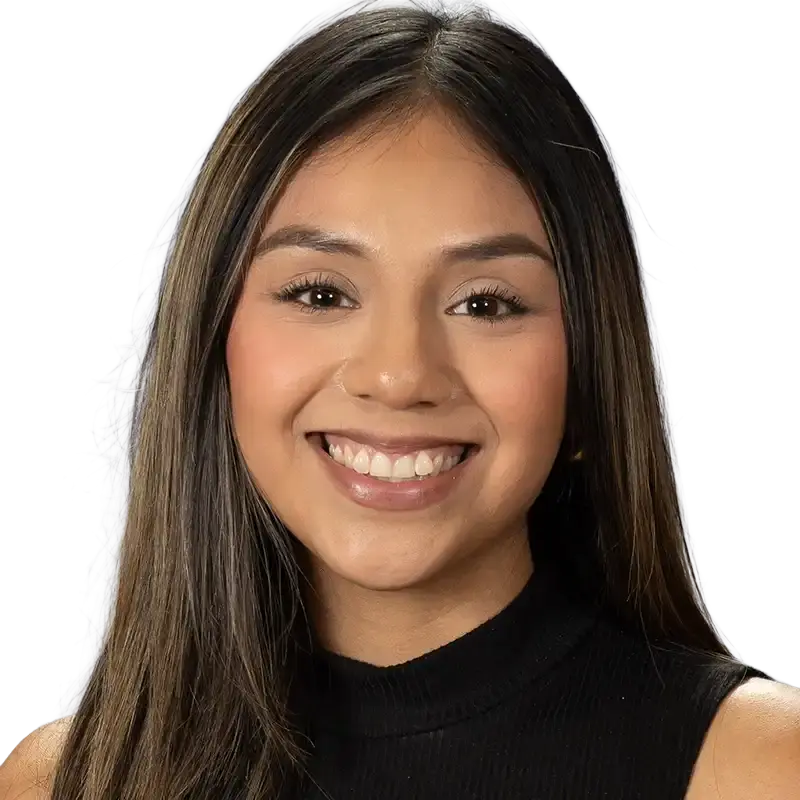 A headshot of Maria